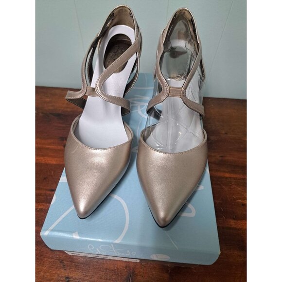 LifeStride Rose Gold Strappy Dress Shoes Heels 8M Soft System Heel New in Box - Picture 1 of 11